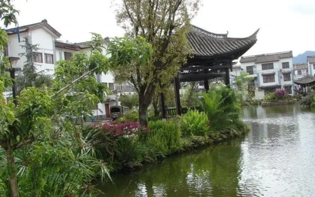 Yunshangsiji Fairyland Hotel of Tengchong Jadeite