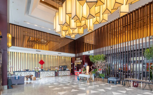 Scholars Hotel (Zhenjiang City Government Sports Exhibition Center)