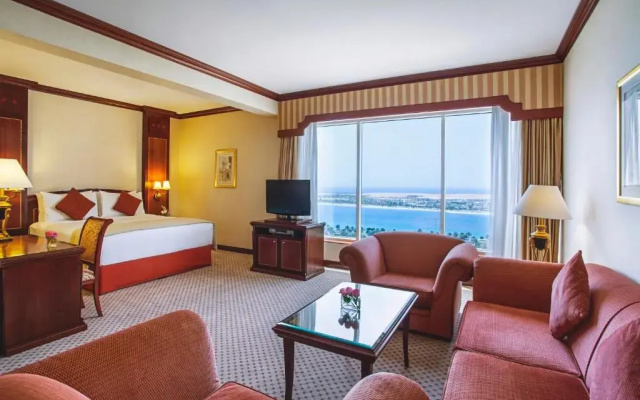 Отель Corniche Abu Dhabi