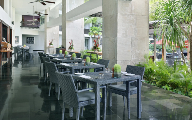 Pullman Bali Legian Beach