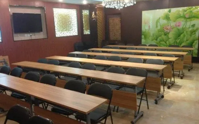 Kaichuang Golden Street Business Hotel