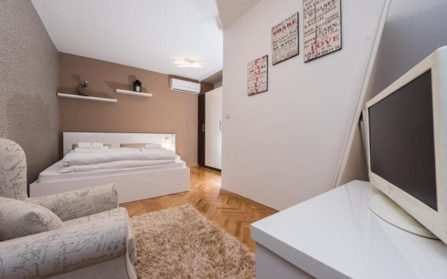 Apartments Donat