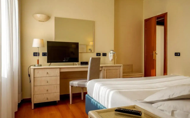 Best Western Globus Hotel