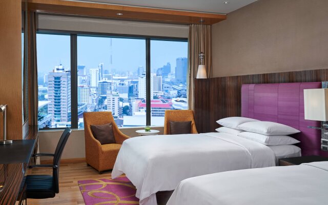 Renaissance Bangkok Ratchaprasong Hotel