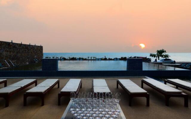 Rodina Beach Hotel