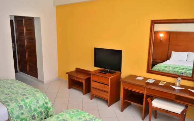 Beach House Puerta Del Sol Playa el Agua by Faranda