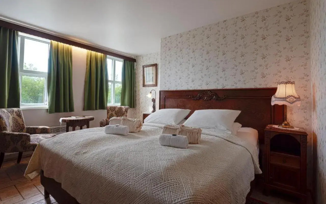 Boutique Hotel Anna by EJ Hotels