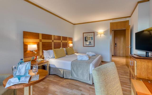 Senator Parque Central Hotel