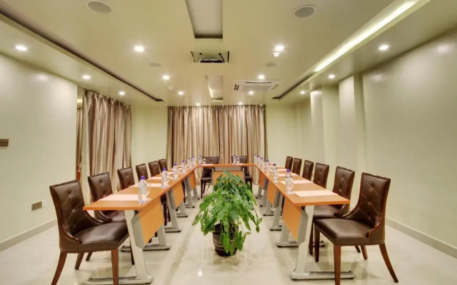Unima Grand Hotel