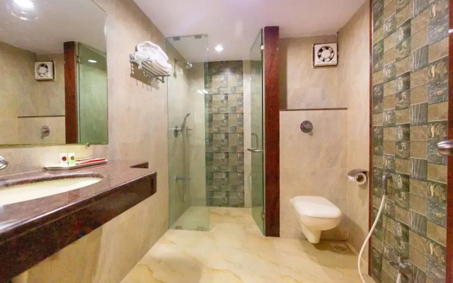 Hotel Express Inn Next To BigBazar	