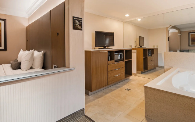 Best Western Plus Suites Hotel - Los Angeles LAX Airport