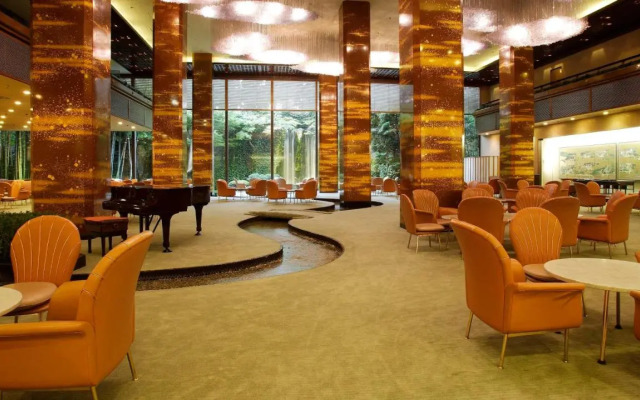 RIHGA Royal Hotel Osaka, Vignette Collection by IHG