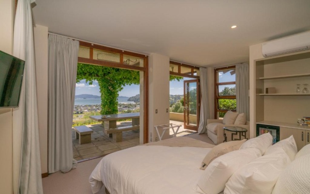 Shakespeare Cliff Lodge – Guest Rooms – Whitianga