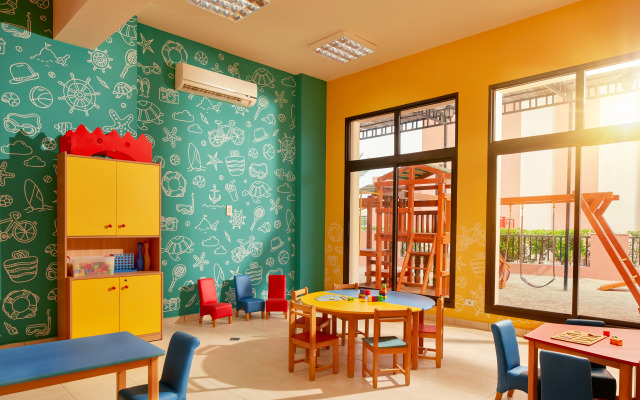 JAZ Tamerina, Almaza Bay