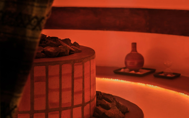 Claris  & Spa 5GL, a Small Luxury s of the World