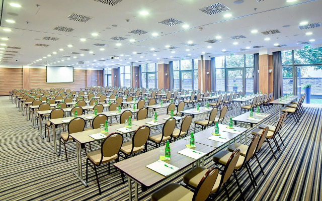 Holiday Inn Krakow City Centre by IHG