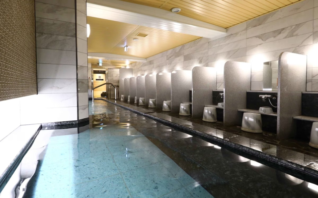 APA Hotel Yamanote Otsuka Eki Tower