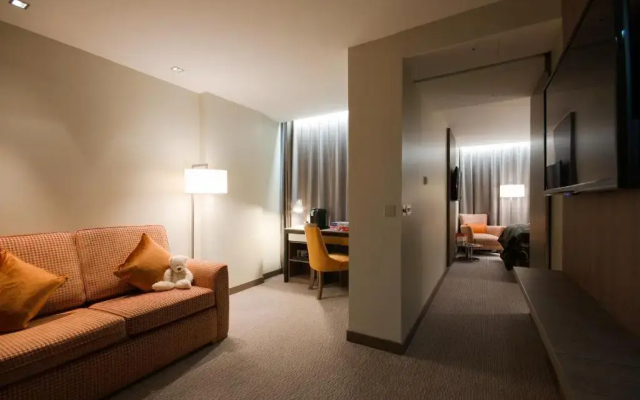 Clayton Hotel Chiswick