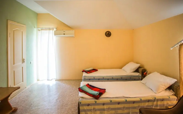 Yukka Guest House