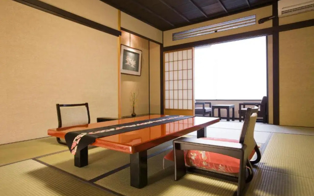 Kanazawa Chaya