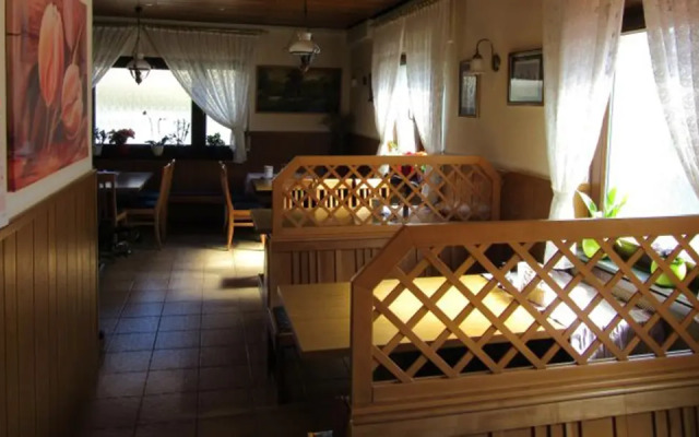 Elim Hotel