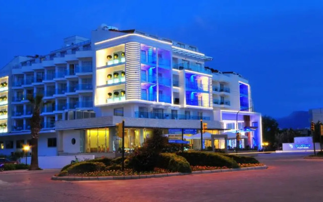 Отель Blue Bay Platinum