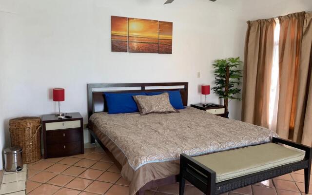 Casa Frida (100m de la playa)