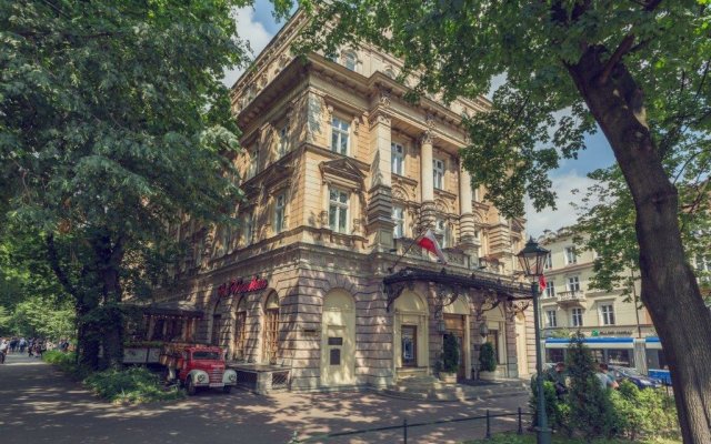 Hotel Royal in Krakow, Poland from 91$, photos, reviews - zenhotels.com hotel front