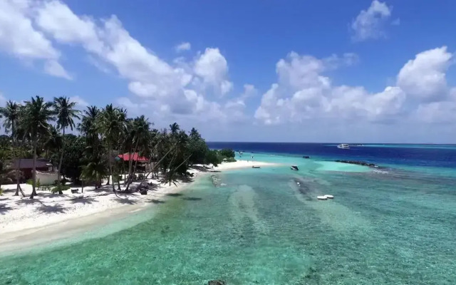 Santa Rosa Maldives Hotel