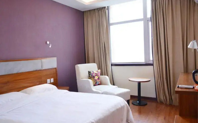 Super 8 Hotel (Beijing Qilizhuang)