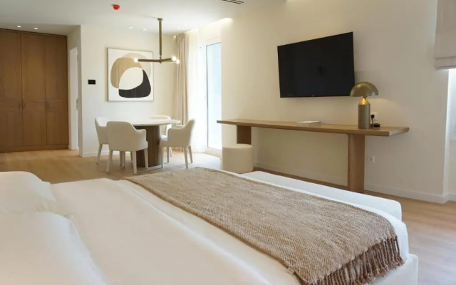 Luxury White Tower Suites