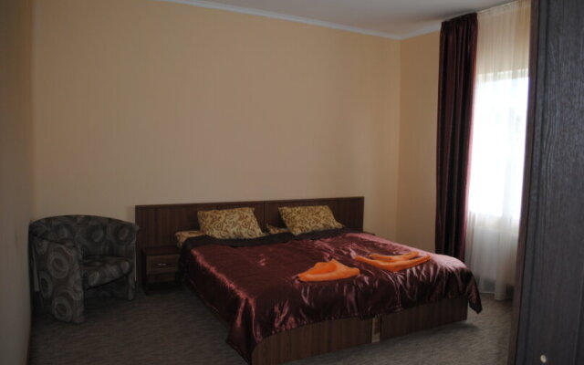 Triskele Hotel