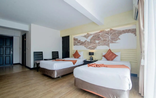 Sea Breeze Jomtien Resort (SHA Extra Plus)