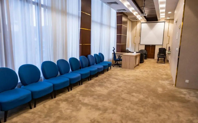 Artal International Hotel