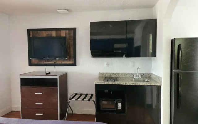 Express Inn Tomball