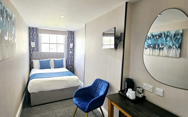 George Hotel