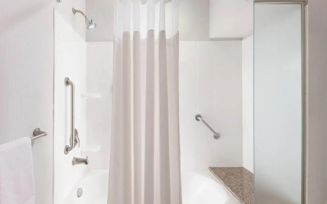 Courtyard by Marriott Greenville Downtown