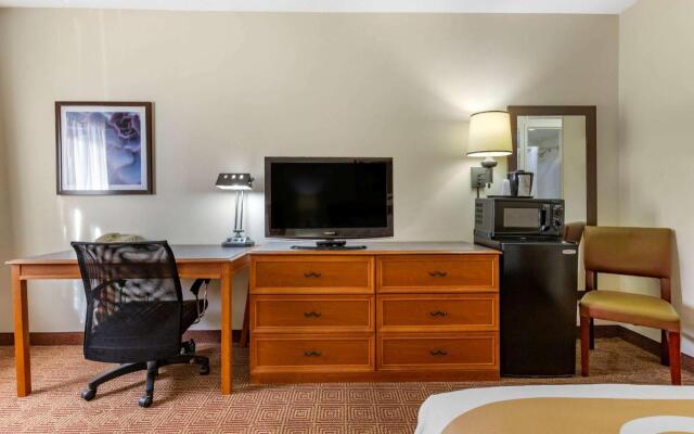 Quality Inn & Suites Raleigh Durham Airport