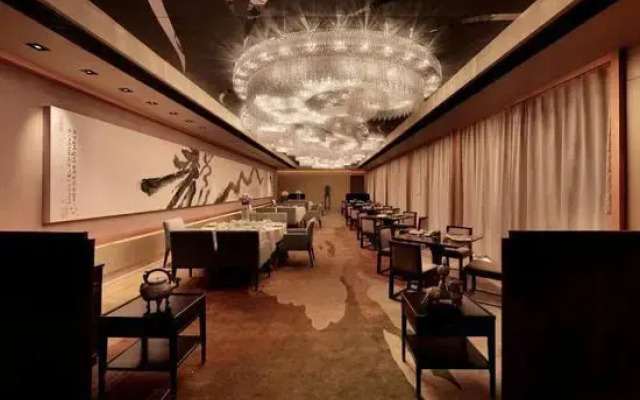 WHWH Business Hotel Huanglong