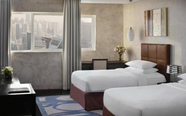 Dubai Marriott Harbour Hotel & Suites