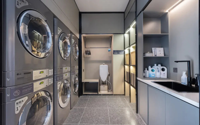 Jinan Laiwu Atour Hotel