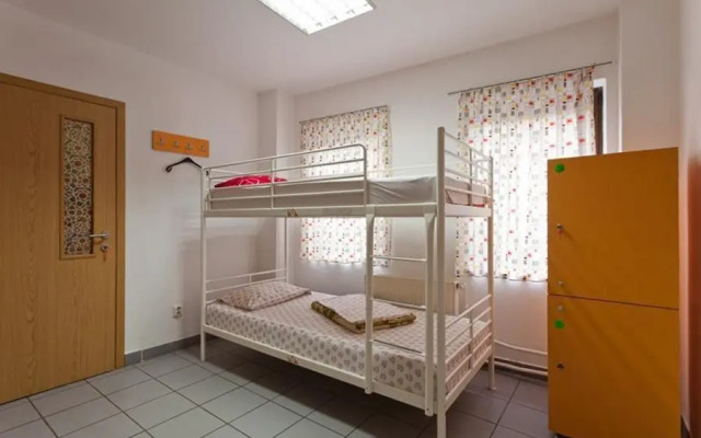 Hostel Miramont