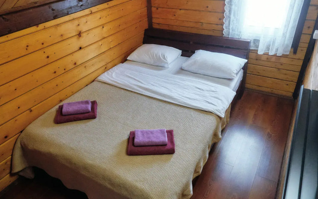 Gostevoi Dvor Snezhinka Hotel