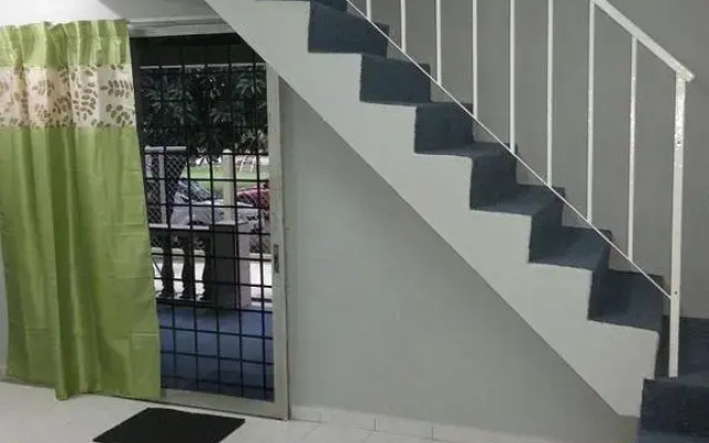 Bukit Sekilau Muslim Homestay