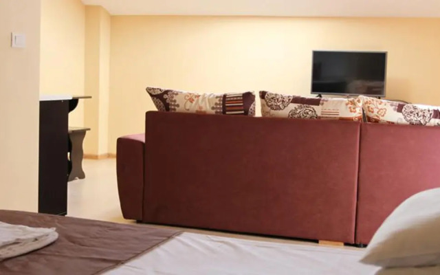 Avraam Guest House