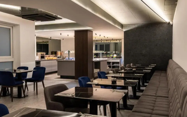 Alavits Hotel by ST Hotels