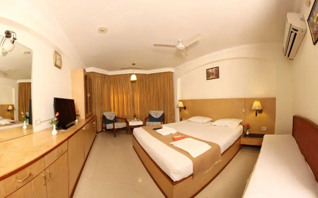 Hotel Sindhu International
