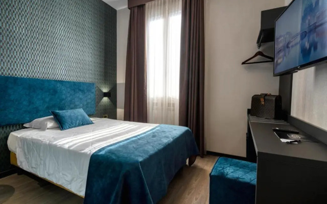 Astor Hotel