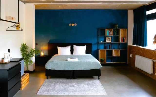 Urban Hotel The Golden Stork