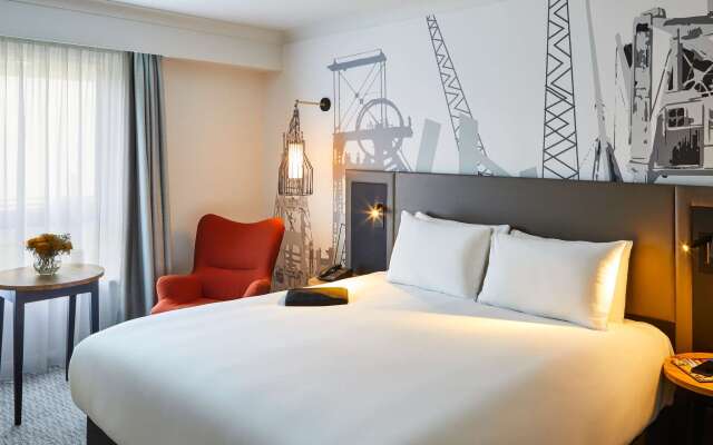 Mercure Cardiff North Hotel